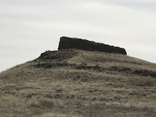 Basalt rock outcroppings abound on the way from Wall Lake to Escure Ranch