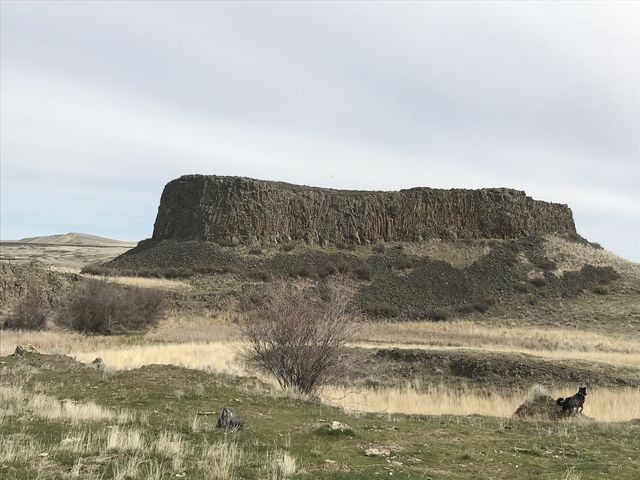 Rocky mesa ahead of Escure Ranch