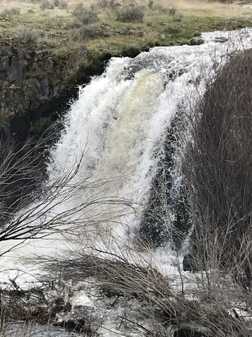 A smaller waterfall in the eastern arm