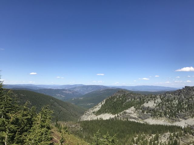 View towards Bear Lakes (behind that ridge to the right)