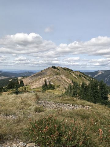 Pearson Peak is a rather longish ridge