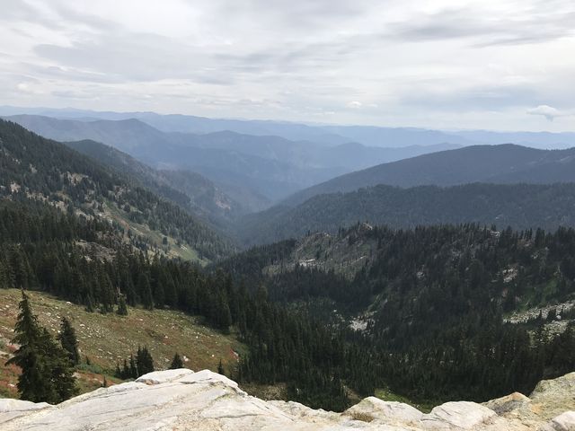 View into the Heather Creek canyon, from a saddle below Mallard Peak