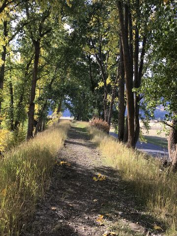 The trail moves along the top of the levee